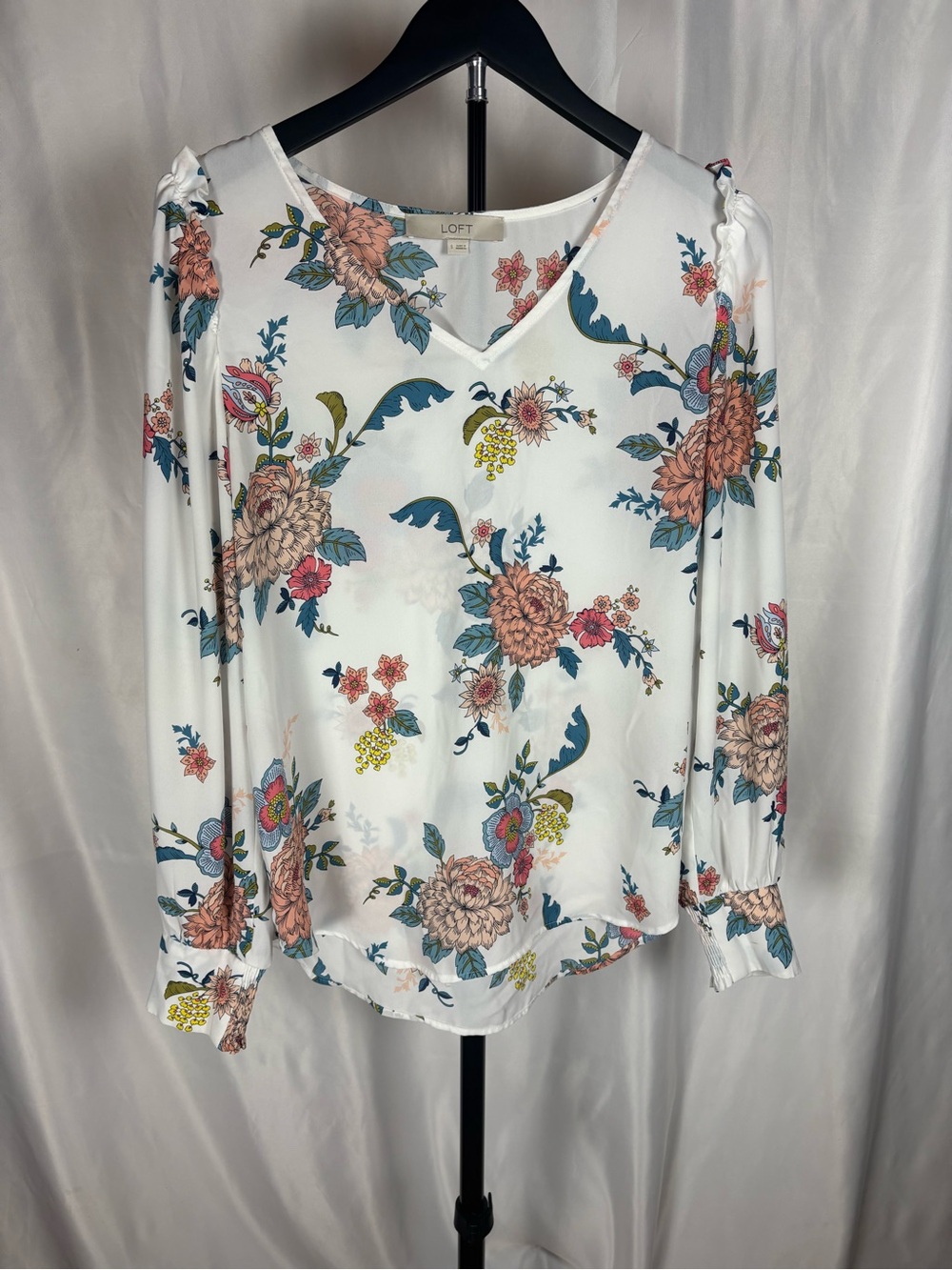 LOFT Floral V-Neck Blouse Small Ruched Shoulder Long Sleeve Boho Top